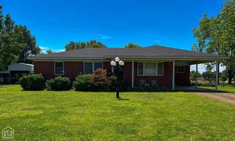 1038 Midway Road, Hoxie, AR 72433