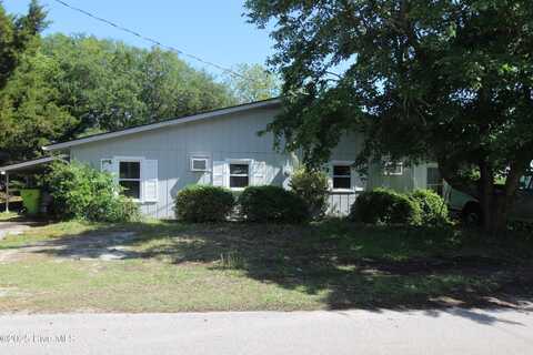 105 Walnut Street, Swansboro, NC 28584