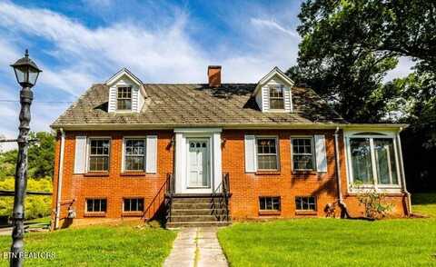 1210 Chilhowee Ave, Maryville, TN 37801