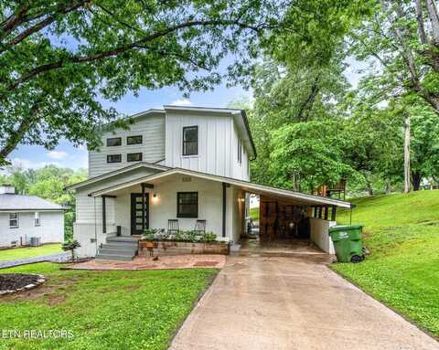 605 N Maple St, Maryville, TN 37801