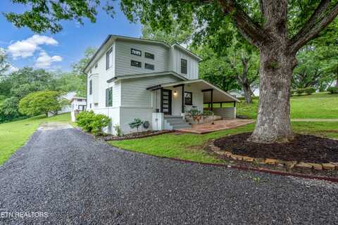 605 N Maple St, Maryville, TN 37801
