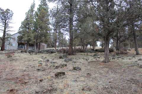 267 Coopers Hawk, Klamath Falls, OR 97601