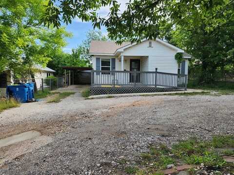724 Wheless Ave, Kerrville, TX 78028