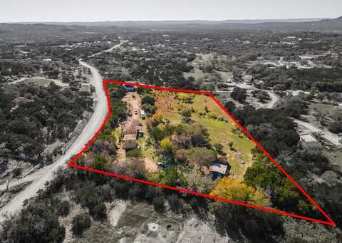 989 Oil Well Rd, Pipe Creek, TX 78063