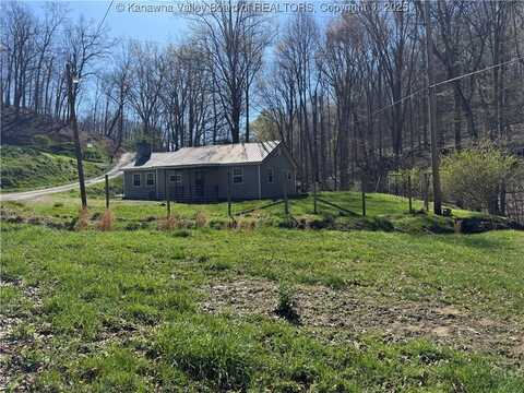 92 Frank Fork Road, Alkol, WV 25501