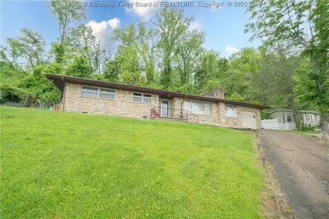 2611 Larwood Drive, Charleston, WV 25302