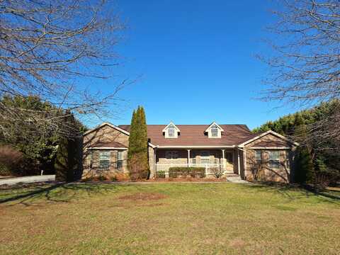 185 Florence Circle, Dandridge, TN 37725