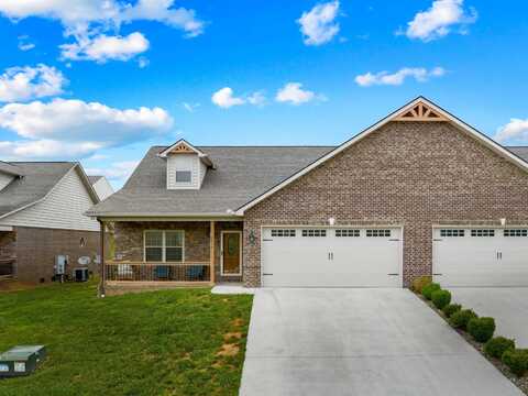 3014 Villas Creekside Drive, Dandridge, TN 37725