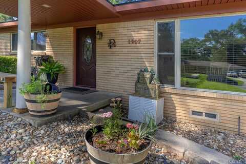 1907 Mary Jane Dr., Longview, TX 75601