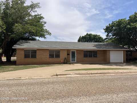 1001 N 11th Street, Lamesa, TX 79331
