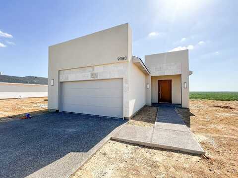 9980 Grotto Dr., Laredo, TX 78045