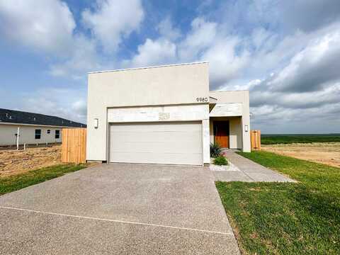 9980 Grotto Dr., Laredo, TX 78045