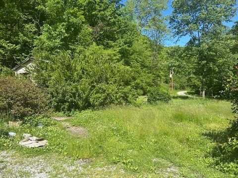 212 Asher Branch Road, Hyden, KY 41749