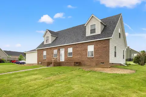 409 East Classic Village Lane, Mount Sterling, KY 40353