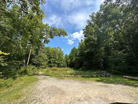 16 Coal Camp Road, Hitchins, KY 41146