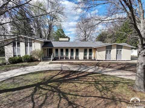 2184 Morningside Drive, Emporia, KS 66801