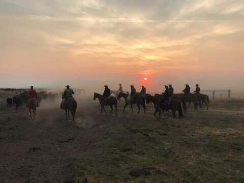 9800 Seven Mile Rd, Fort Klamath, OR 97626