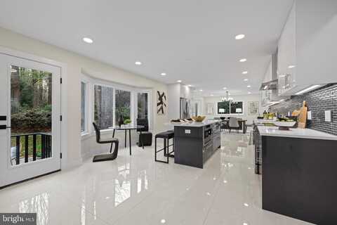 8355 ALVORD ST, MCLEAN, VA 22102