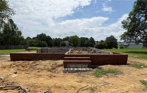 1800 Timberline Dr, Farmville, VA 23901
