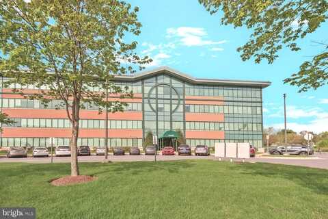 19465 DEERFIELD AVE #106, LEESBURG, VA 20176