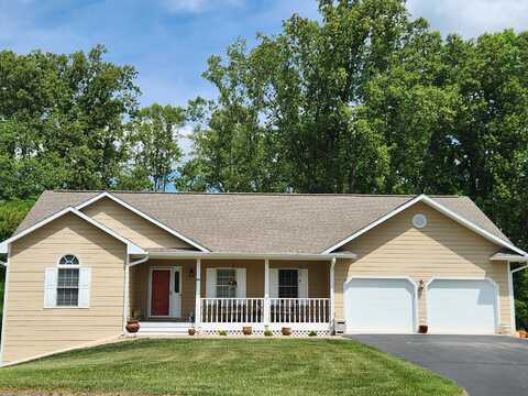 80 Farmers CIR, Moneta, VA 24121