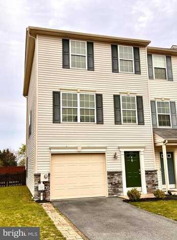 257 MORLATT LN, MARTINSBURG, WV 25404