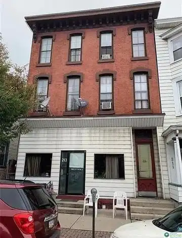 213 West Broad Street, Tamaqua, PA 18252