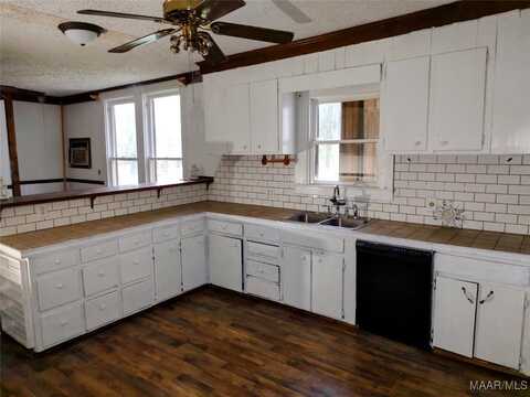 160 Market Street, Centreville, AL 35042