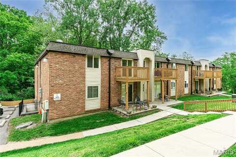 2808 Blackforest Drive, Saint Louis, MO 63129