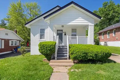 9019 Forest Avenue, Overland, MO 63114