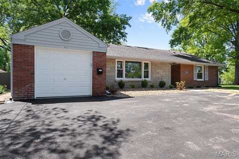 11922 Big Bend Road, Kirkwood, MO 63122