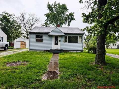 824 Whittier Street, Wood River, IL 62095