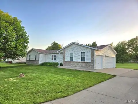 108 Meadow Lane, Montgomery City, MO 63361