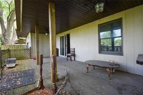880 W Nicholas Street, Carlinville, IL 62626