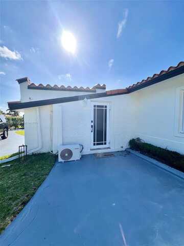 8941 SW 20th St, Miami, FL 33165