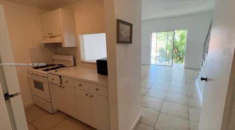 1305 W 53rd St, Hialeah, FL 33012