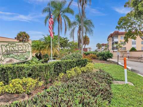 4176 Inverrary Dr, Lauderhill, FL 33319