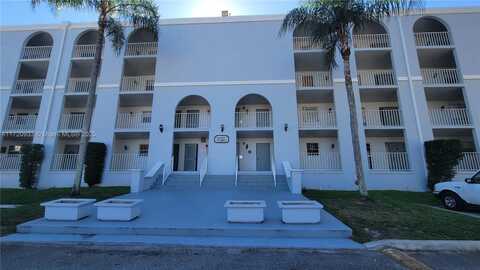7980 N French Dr, Pembroke Pines, FL 33024