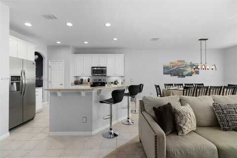 2663 SAND HILL POINT CIRCLE, Davenport, FL 33837