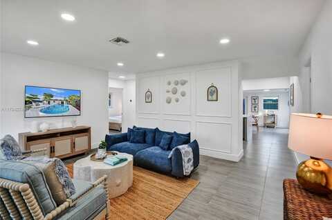 3295 NW 6th Ave, Oakland Park, FL 33309