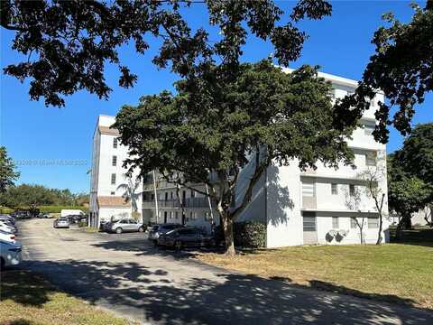 8750 N Sherman Cir, Miramar, FL 33025