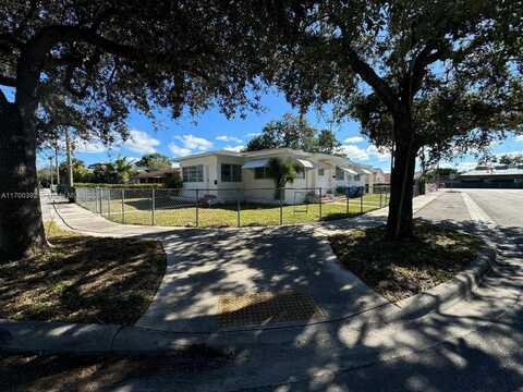 890 NW 55th St, Miami, FL 33127