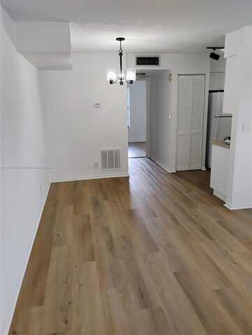1100 SE 4th Ave, Deerfield Beach, FL 33441