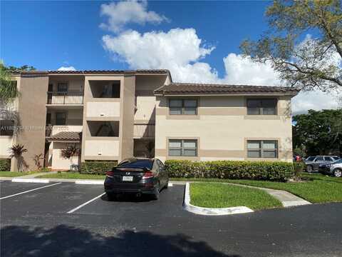9939 Nob Hill Pl, Sunrise, FL 33351