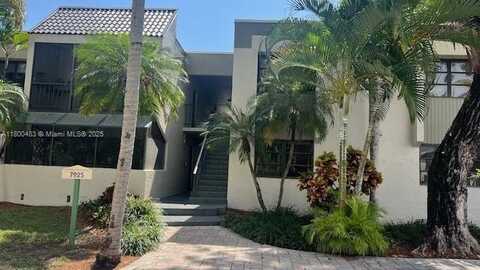 7925 SW 104th St, Miami, FL 33156