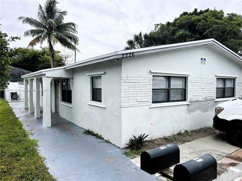 2226 Cody St, Hollywood, FL 33020