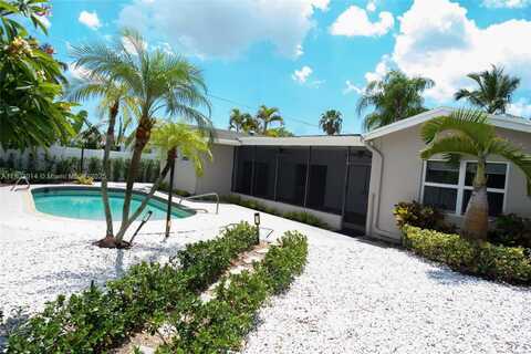 1911 NE 206th Ter, Miami, FL 33179