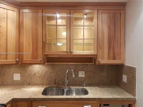 253 S Cypress Rd, Pompano Beach, FL 33060