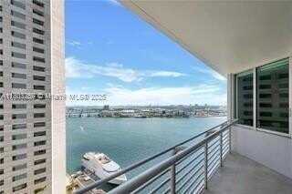 335 S Biscayne Blvd, Miami, FL 33131
