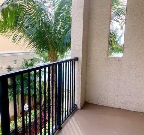17150 N Bay Rd, Sunny Isles Beach, FL 33160